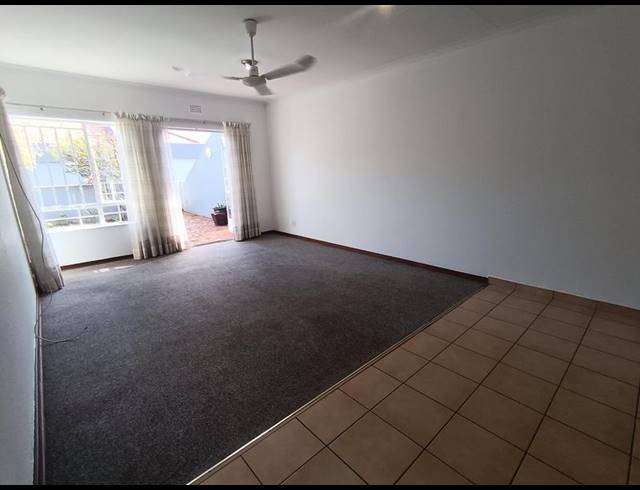 2 BEDROOM TOWNHOUSE FOR SALE IN WYCHWOOD